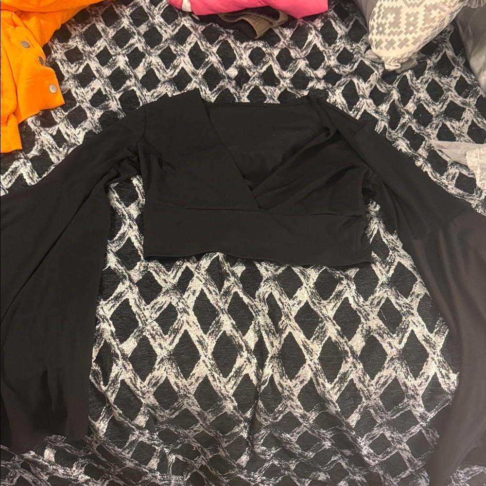 SHEIN Black Crop Top with Flared Sleeves
